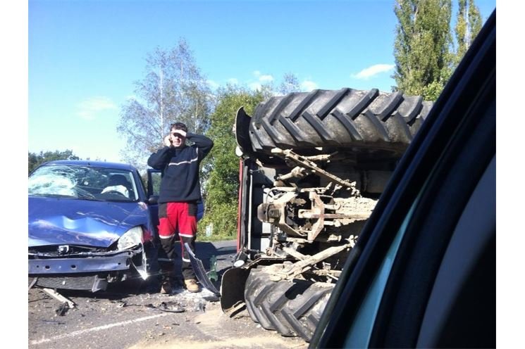 nehoda_traktor_janovice (3)