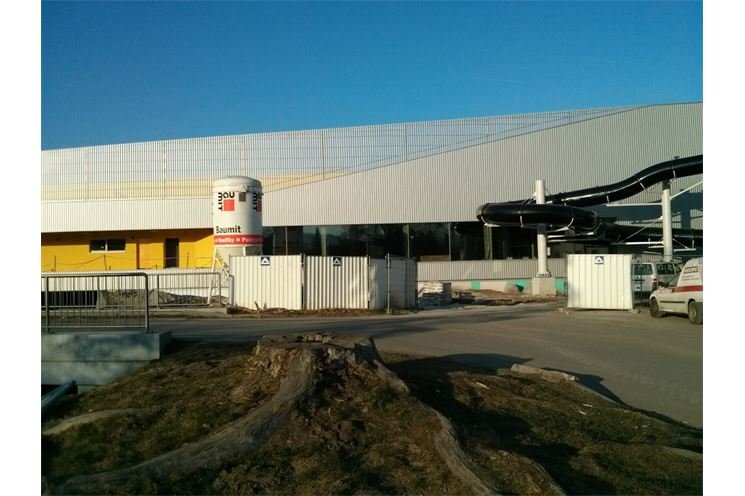 Stavba bazénu v Sušici. Foto: František Vachoušek 