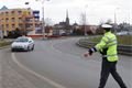 Policejní kontroly znovu obsadily silnice.
