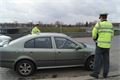 Policejní kontroly znovu obsadily silnice.