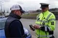 Policejní kontroly znovu obsadily silnice.