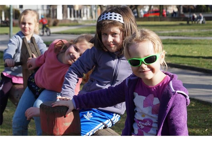 První jarní den lákal ven. Na mnoha místech padly teplotní rekordy. První jarní den lákal ven. Na mnoha místech padly teplotní rekordy.