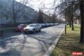 Dopravní průzkum ve Schwarzově ulici ohledně plánů na zklidnění oblasti. 