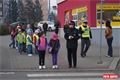 Policie dohlížela na přechody u škol v Plzni. Do projektu "Zebra se za tebe nerozhlédne" se zapojili i prvňáčci ze 14. základní školy. 