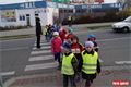 Policie dohlížela na přechody u škol v Plzni. Do projektu "Zebra se za tebe nerozhlédne" se zapojili i prvňáčci ze 14. základní školy. 