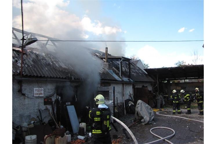 23.4.2014 požár hospodářského stavení Obytce