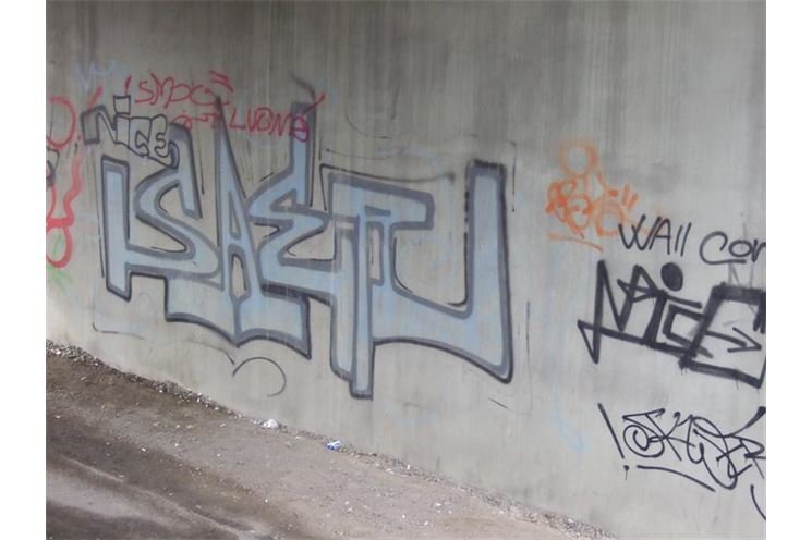 sgrafity na zdi - sprejeři sgrafity na zdi - sprejeři