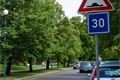 Doporučená rychlost 30 kilometrů v hodině platí v úseku od křižovatky s ulicí V Bezovce...