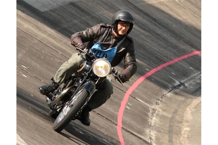 historické motocykly, ovál