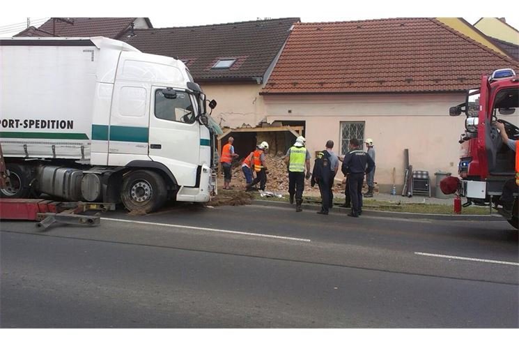nehoda prestice_foto_Pavel_Mráz_4