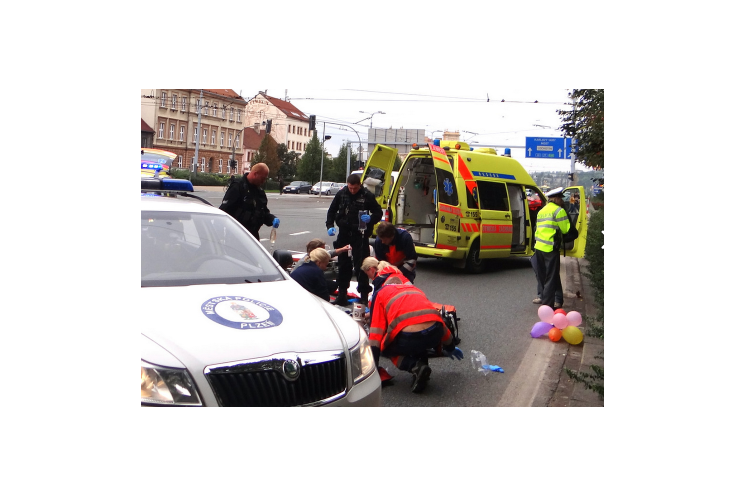 Nehoda v sadech Pětatřicátníků_foto_krimi-plzen (4)