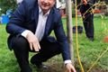 Pavel Vrba zasadil vrbu_QAP_foto (14)