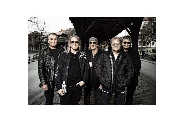 DeepPurple_band_7 photocredit Jim Rakete_small DeepPurple_band_7 photocredit Jim Rakete_small