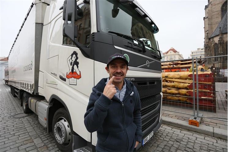 Movember_kamion_Forman_III_20141113
