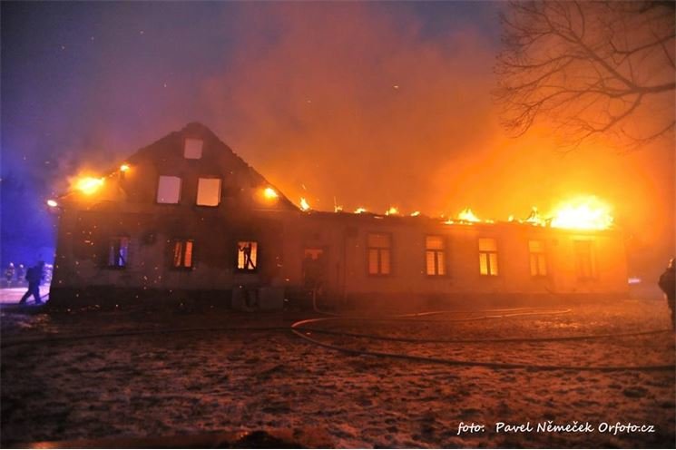 Požár_Bezvěrov_Pavel Němeček (2)