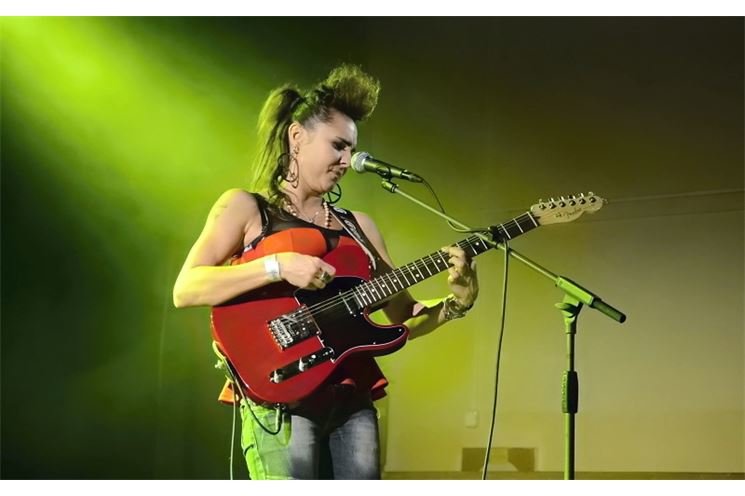 Šeříkovka - ELECTRIC LADY