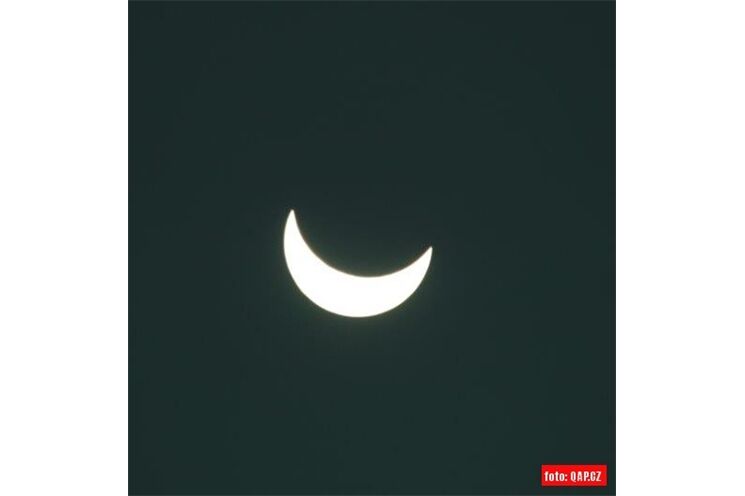 Zatmění Slunce_QAP_foto