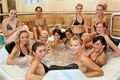 Dívky Šumavy´10 ve wellness centru