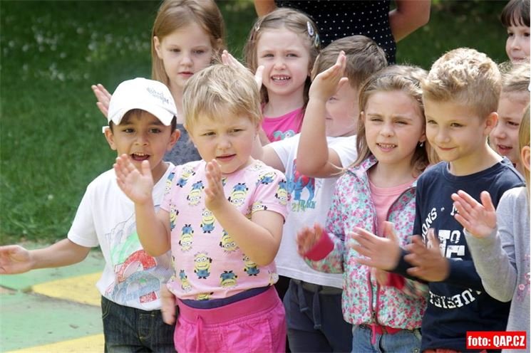 školka_Maneska_Přijela pouť (8)