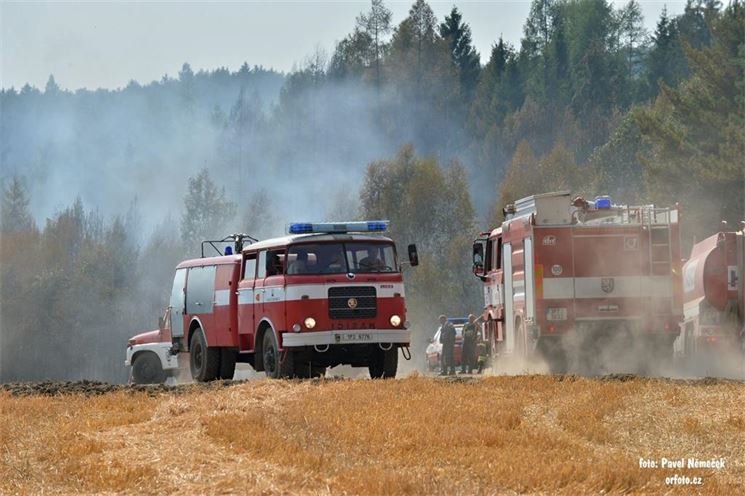 Požár u Dobříva_foto Pavel Němeček QAP (1)