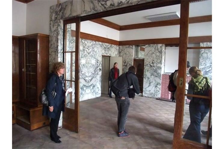 bývalá vojenská správa 325