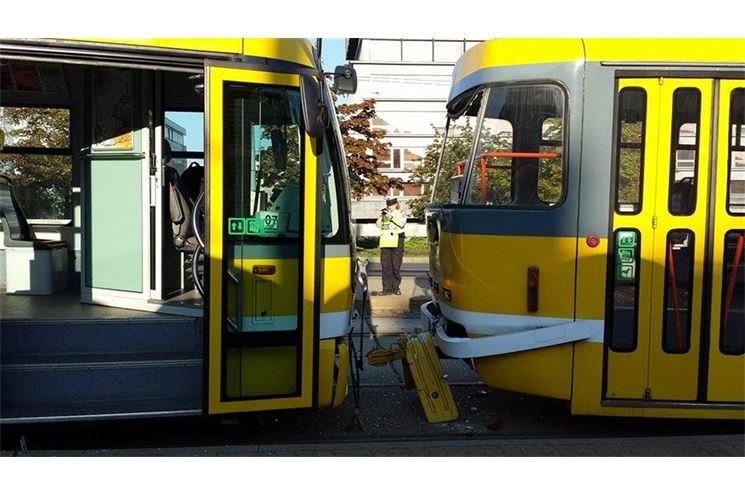 Střet tramvají u nádraží v Plzni_Pavel Němeček (1) Střet tramvají u nádraží v Plzni_Pavel Němeček (1)