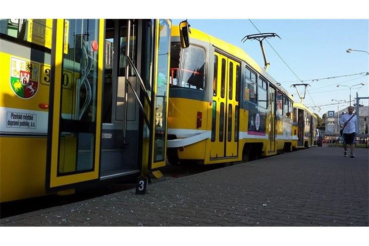 Střet tramvají u nádraží v Plzni_Pavel Němeček (2)