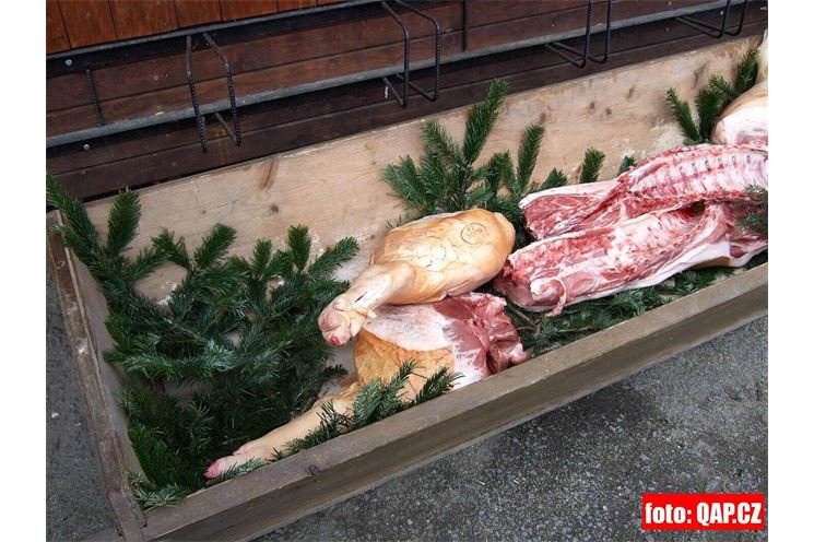 Zabijačka na plovárně (5)
