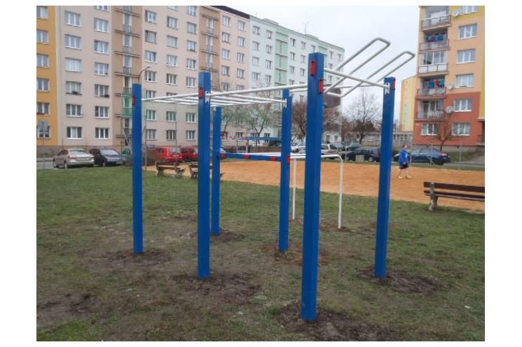 streetworkové hřiště Heyrovského streetworkové hřiště Heyrovského