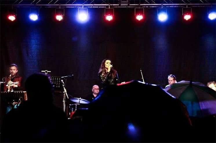 Iva Kubelková a Jjimband