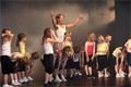 Martina Průchová s dětmi z mateřské školy _ foto Hynek Mojžíš 