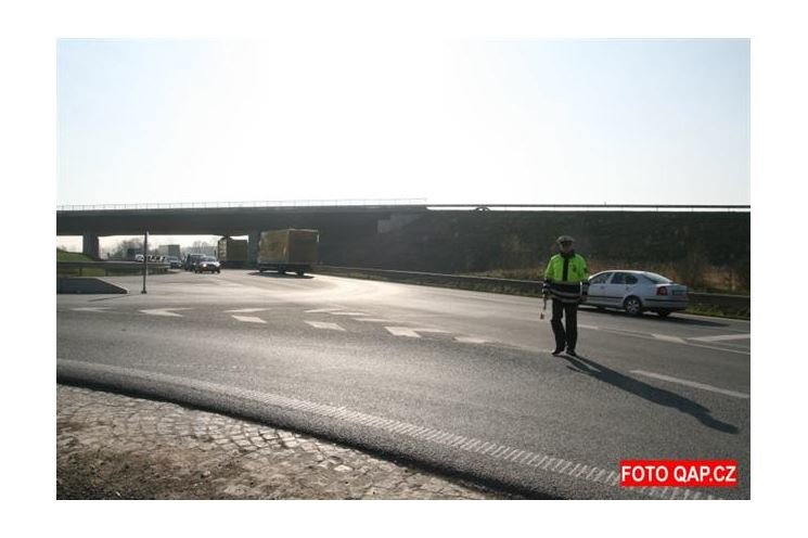 Policie doprava QAP foto (3) Policie doprava QAP foto (3)