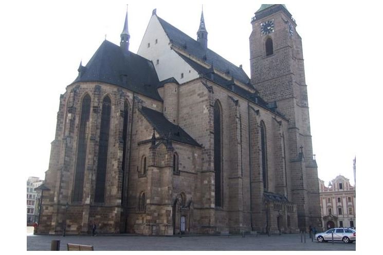 Plzeň katedrála sv. Bartoloměje foto QAP Plzeň katedrála sv. Bartoloměje foto QAP