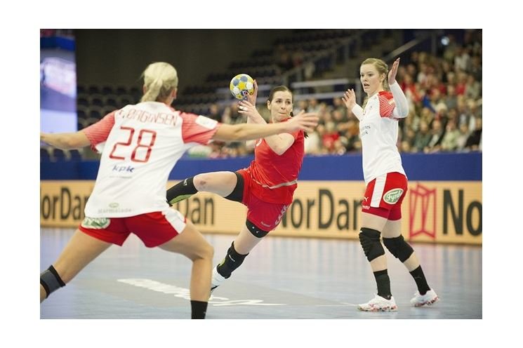 www.chf.cz-foto-Alžběta Vejrostová www.chf.cz-foto-Alžběta Vejrostová