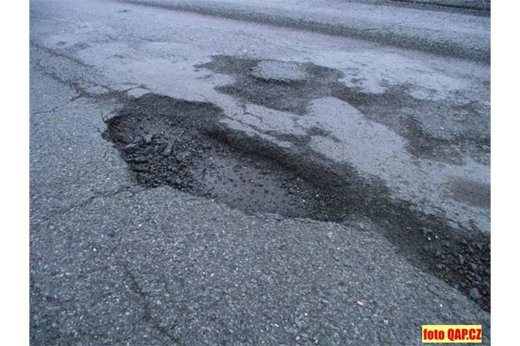 silnice z Bor na Radobyčice