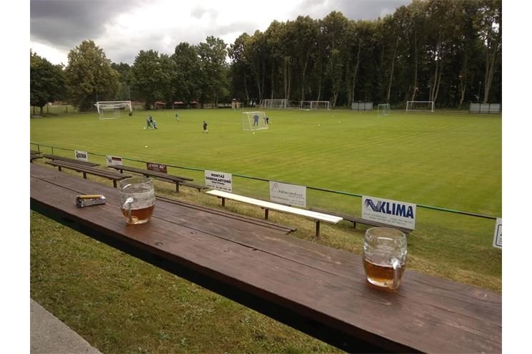 spalene poriči připravy na fotbalový turnaj (5)