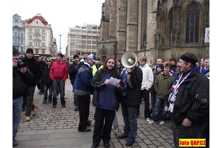 protest fanoušků 052 protest fanoušků 052