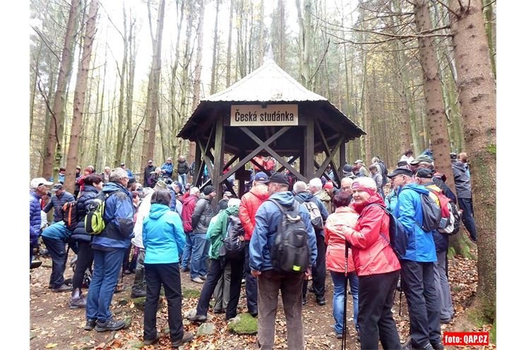 zamykání české studánky QAP foto (8)