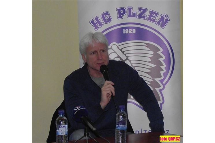 trenér Jelínek