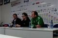 Trenér Bohemians 1905 Pavel Hoftych (zcela vpravo) nebyl se hrou svého týmu spokojen 
