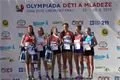 Hellmayreová druhá zleva