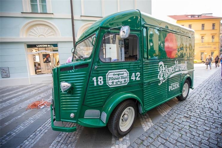 Auto Pilsner Urquell