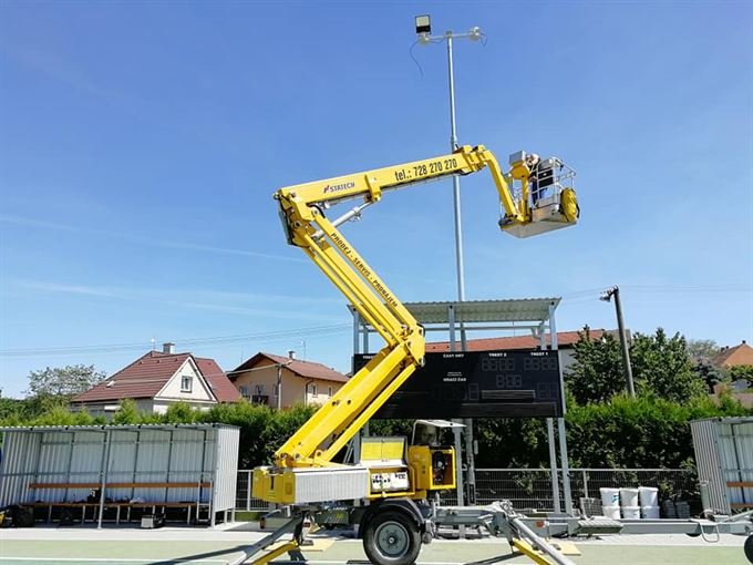 Instalace osvětlení na litickém hřišti