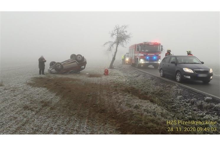 mlha a kluzká vozovka7