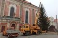 Domažlice instalace vánočního stromu
