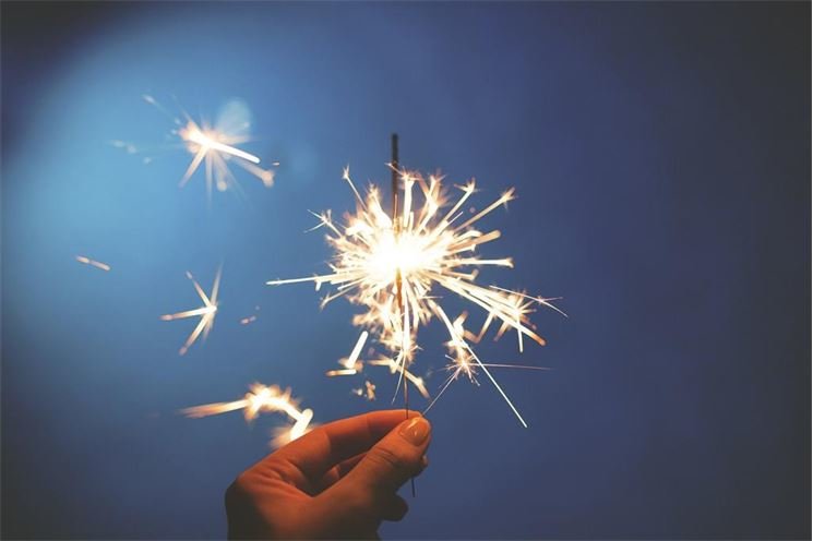 sparkler-839831_1920 sparkler-839831_1920