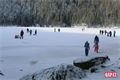 čertovo jezero plné lidí QAPfoto (5)