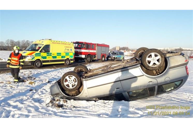 stod_auto na střeše_HZSPK stod_auto na střeše_HZSPK