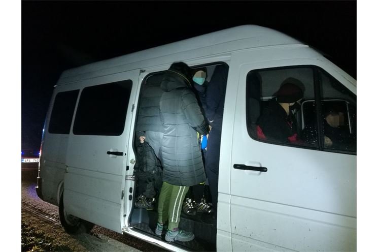 přeplněná dodávka_PČR přeplněná dodávka_PČR
