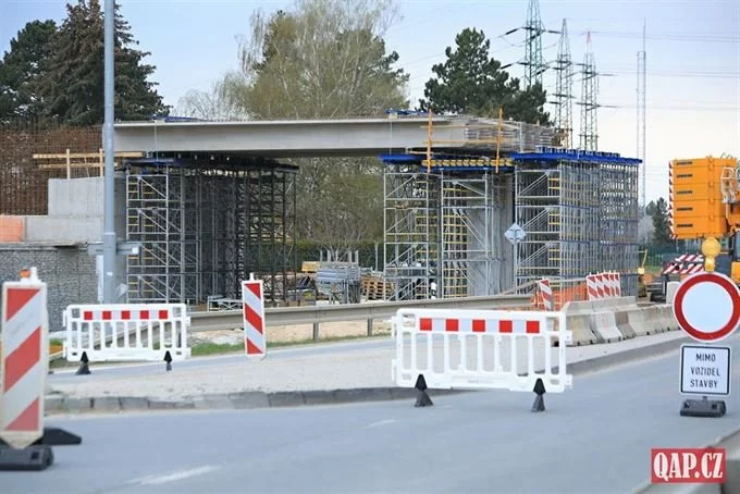 Chebská stavba mostu fot QAP (15)